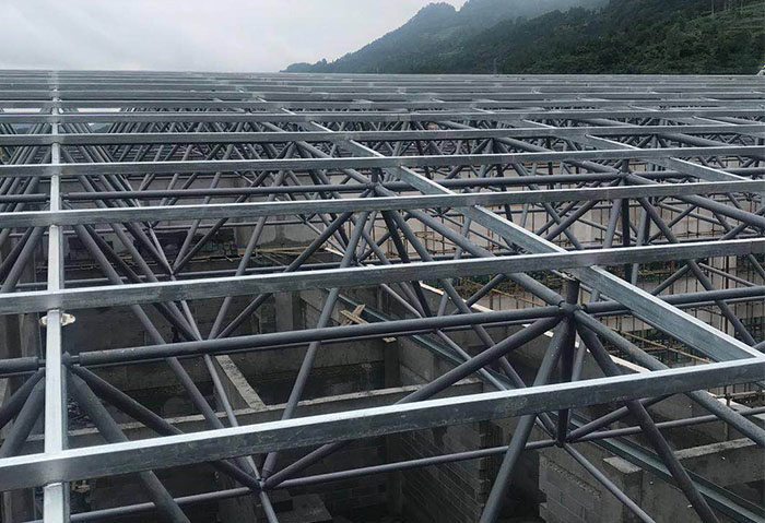 张家口仁怀冠英学校艺体楼网架